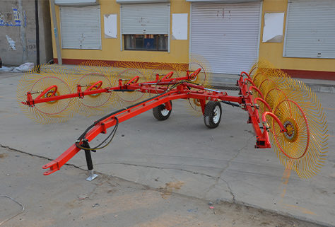 What are the functions and characteristics of Wheel Rake?