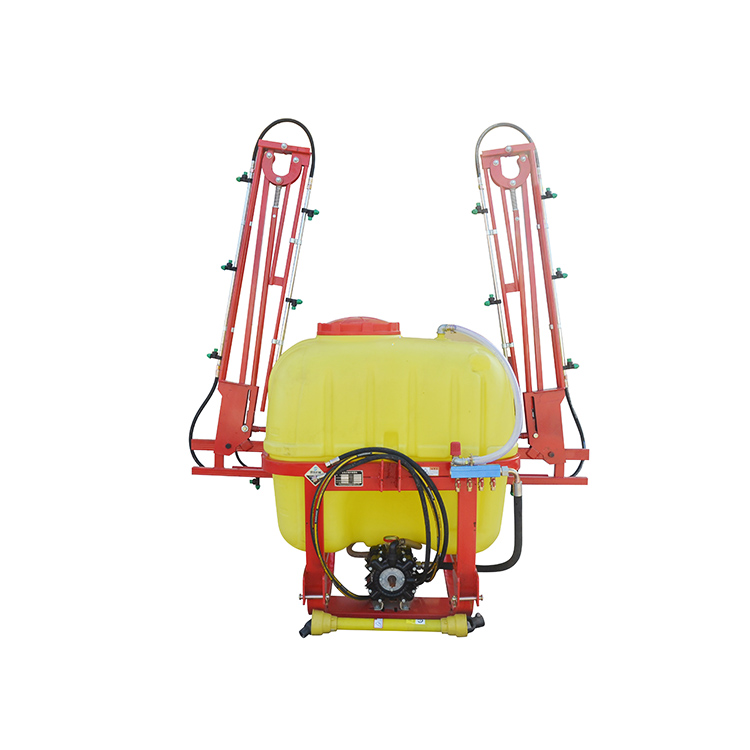 Agricultural pump sprayer